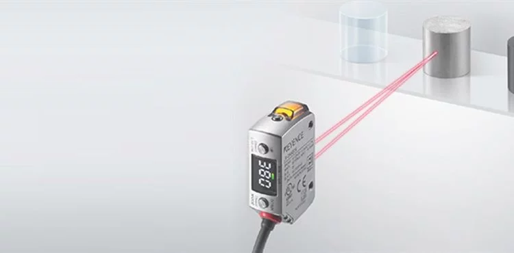 Self-contained CMOS Laser Sensor 