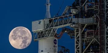 Live Coverage of NASA's Artemis I Mission to the Moon