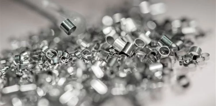 Des bagues et tubes de très petit diamètre usinés dans des métaux précieux, c’est la spécialité de PX TECHNOLOGY