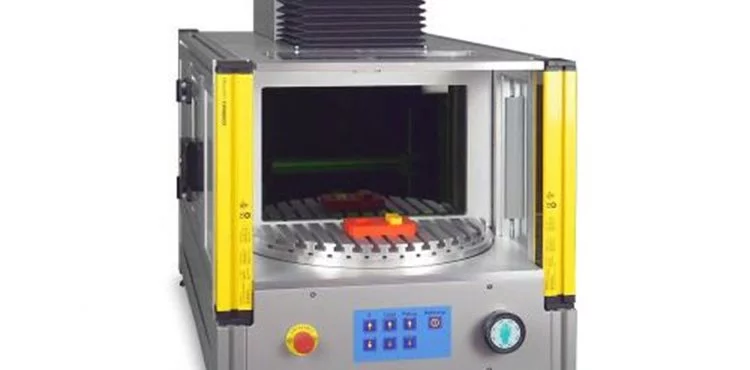 Marquage laser sans interruption : Table rotatif cadencée RT400