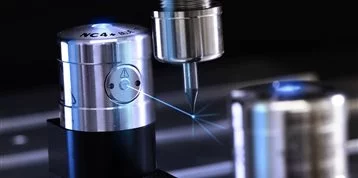 La technologie laser bleu : définir les standards de la mesure sur machine-outil 