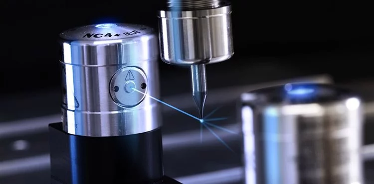 Blaue Lasertechnologie: Neue Maßstäbe in der Werkzeugmessung auf der Maschine 