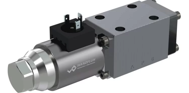 Solenoid spool valve in stainless steel execution 